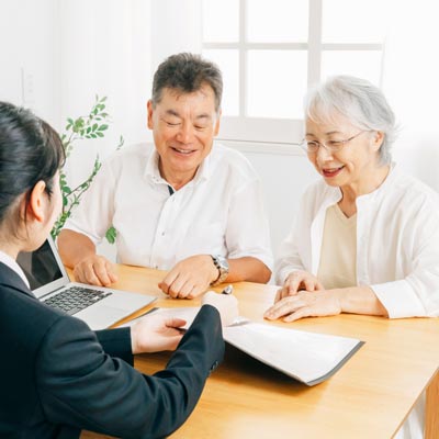 三宅産業の空き家買取サービスに、まずは無料でご相談